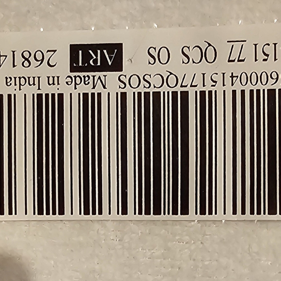 NEW VICTORIA SECRET BEACH TOWEL - Picture 2 of 3